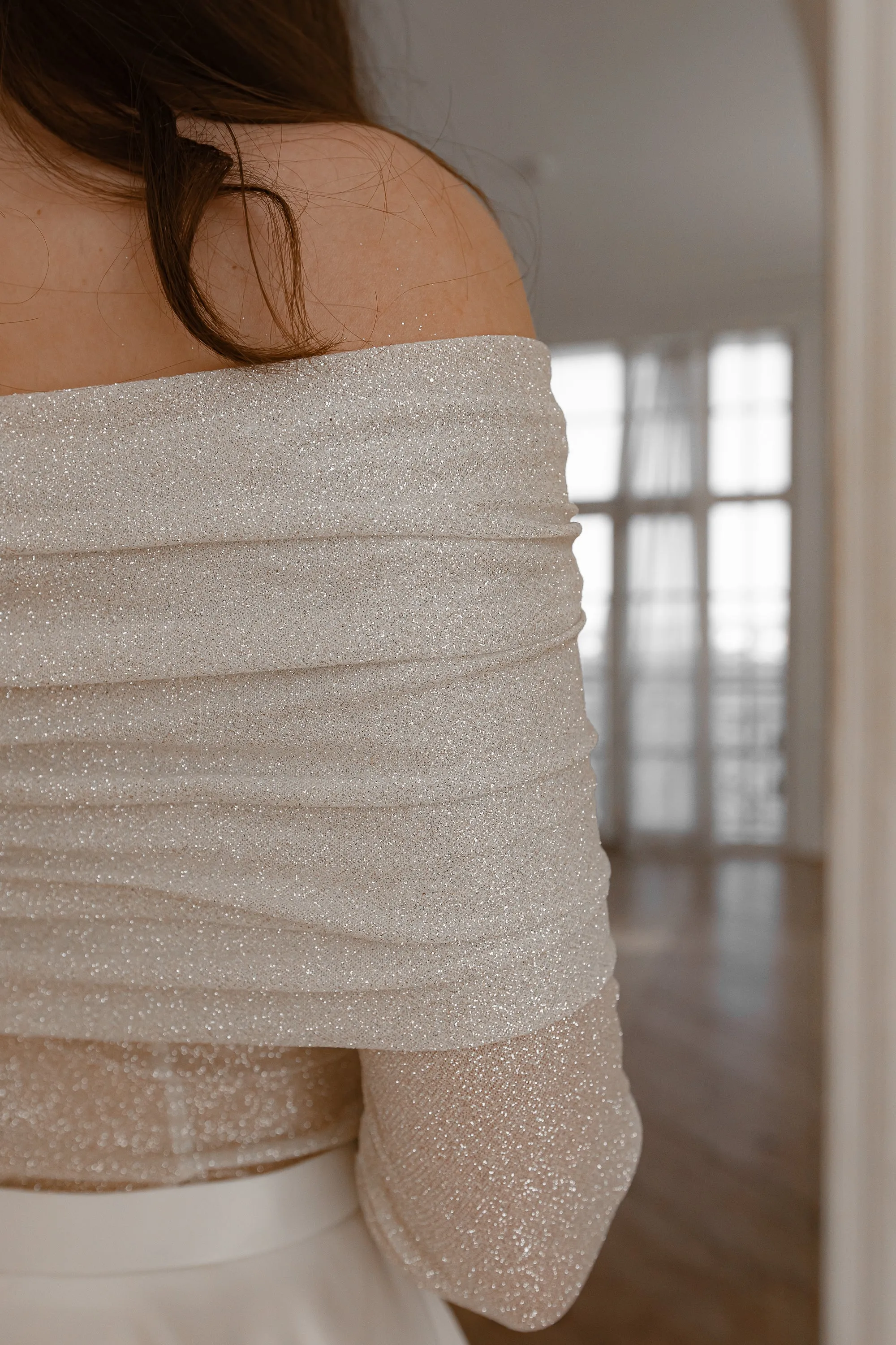 Platinum Glitter Bolero Grace with Long Sleeves