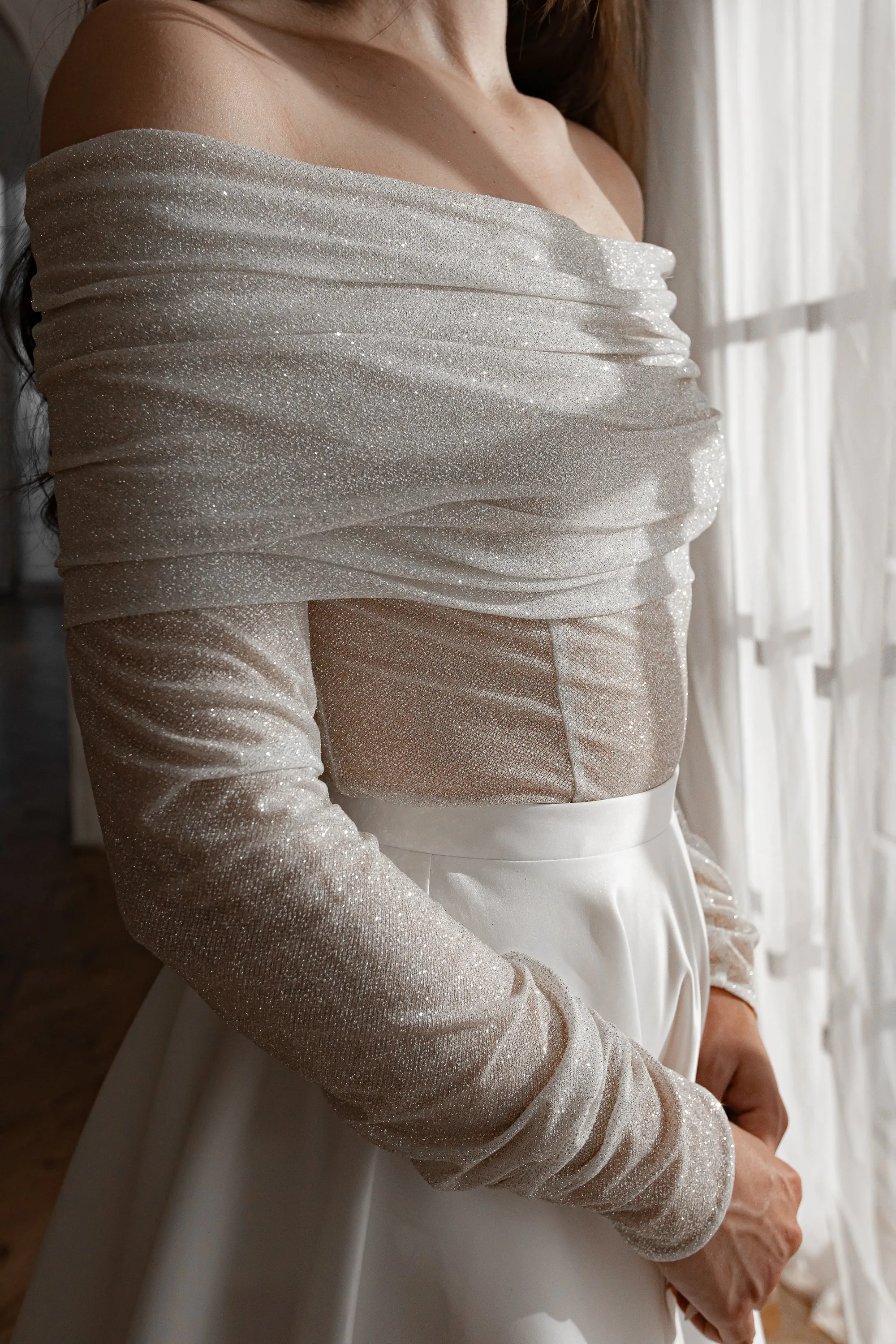 Platinum Glitter Bolero Grace with Long Sleeves